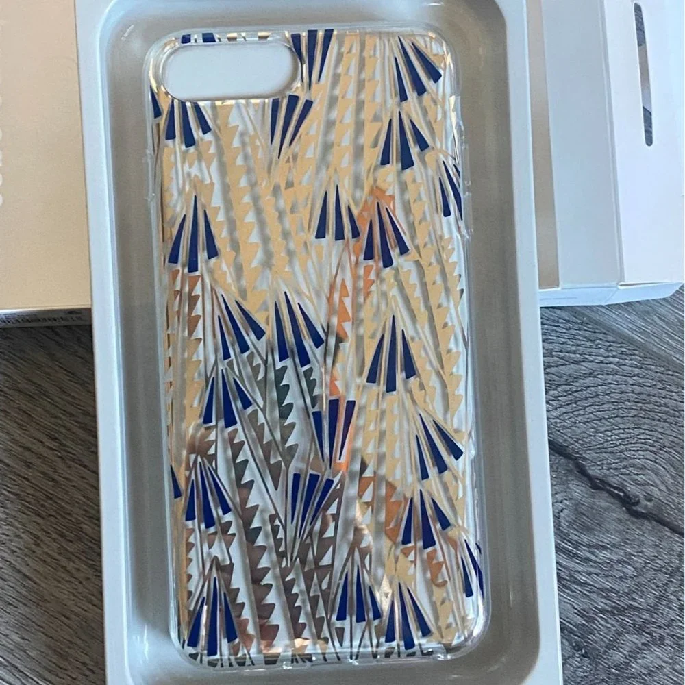 Heyday iPhone 6, 7, 8 Art Deco Hard Shell Phone Case-Clear/Gold-NEW